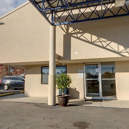 Americas Best Value Inn And Suites 卡本代尔 外观 照片
