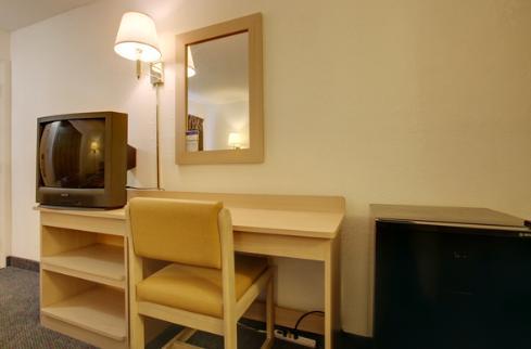 Americas Best Value Inn And Suites 卡本代尔 客房 照片